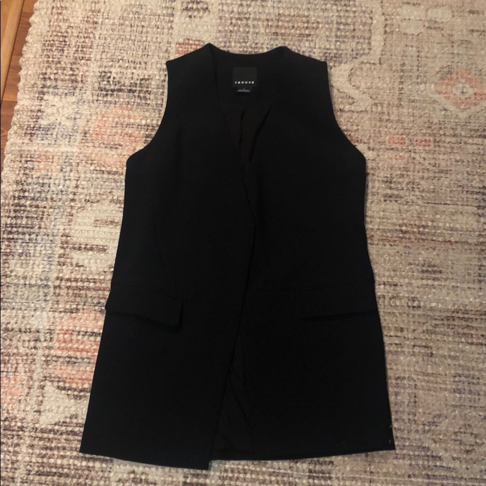 Trouve black long vest size small EUC